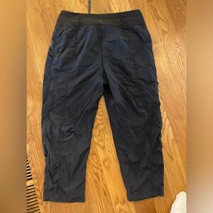 Patagonia Black Capris, M